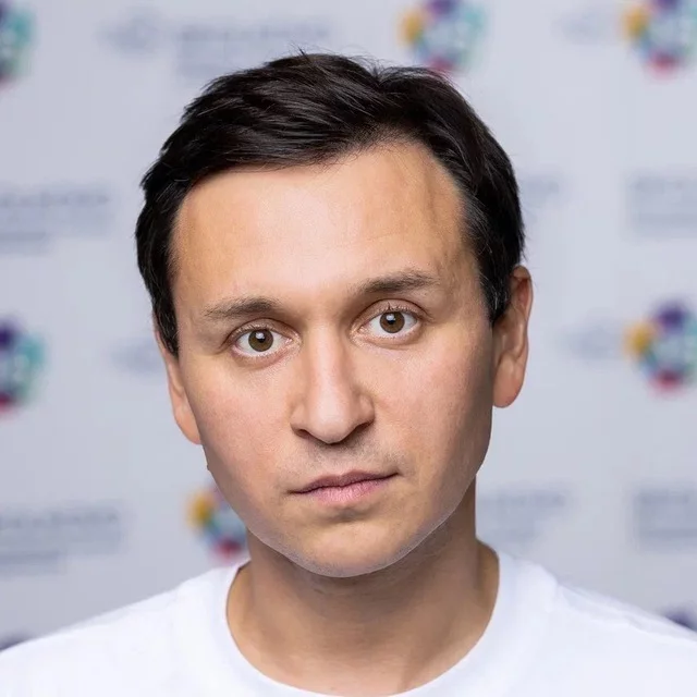 Сафиуллин Рим